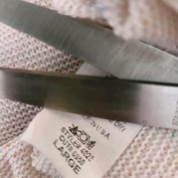 ENTRO SWEATER TOP ~🎊HP🎊 - Picture 5 of 6